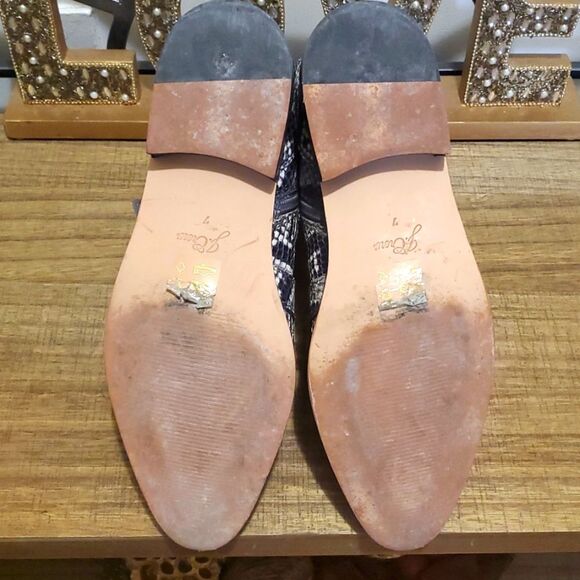 J Crew Women's Multi-Buckle Snake-Embossed Leather Moto Biker Boots Sz 7 - Picture 10 of 11